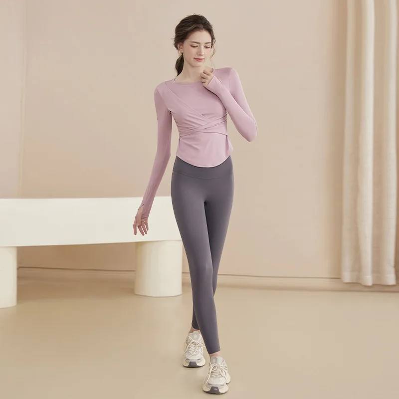 بدلة يوجا نسائية ربيعية جديدة لعام 2025 - مجموعة بيلاتيس بأكمام طويلة قابلة للتنفس بأربعة اتجاهات قابلة للتمدد وسريعة الجفاف للياقة البدنية