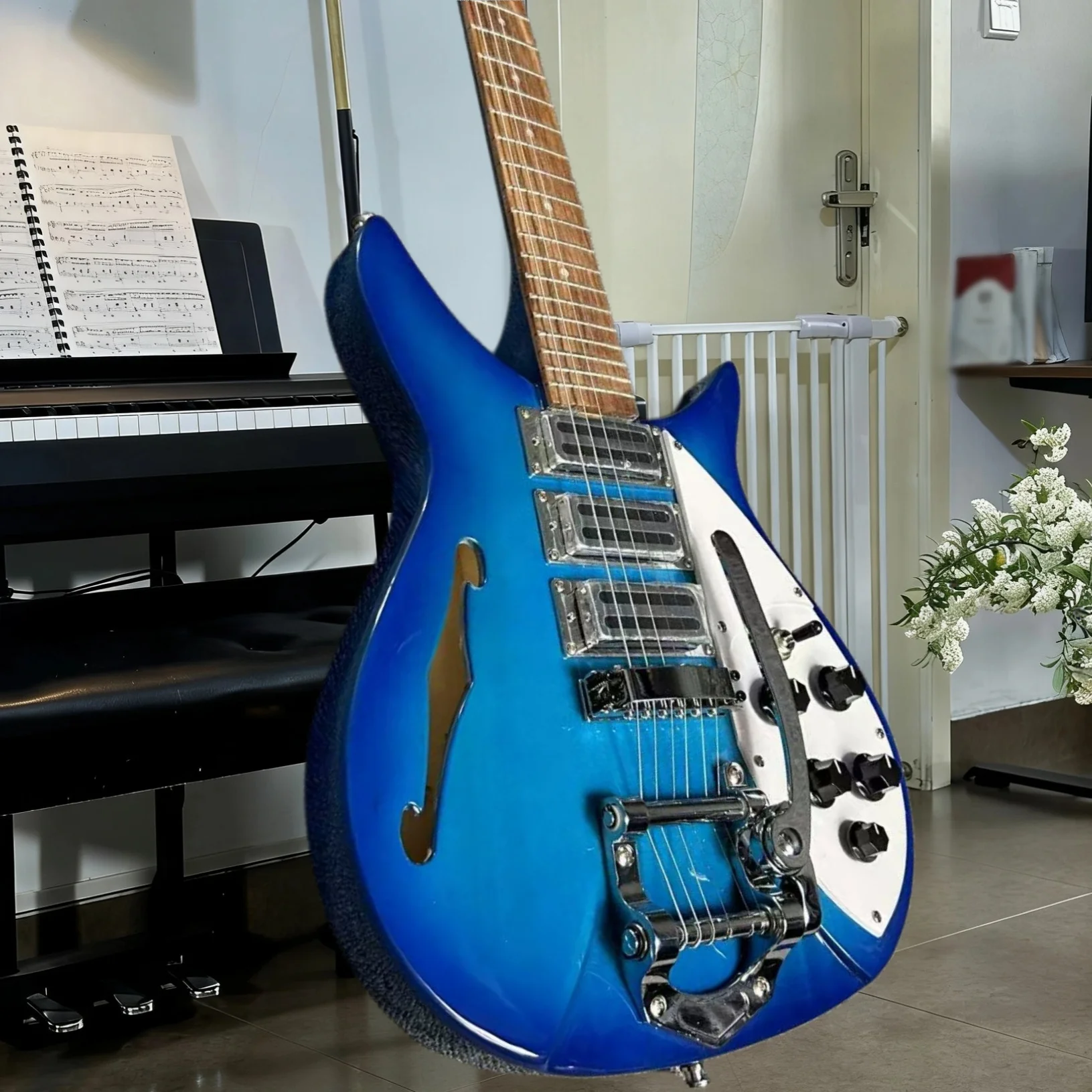 34 Inch Rickenbacke…