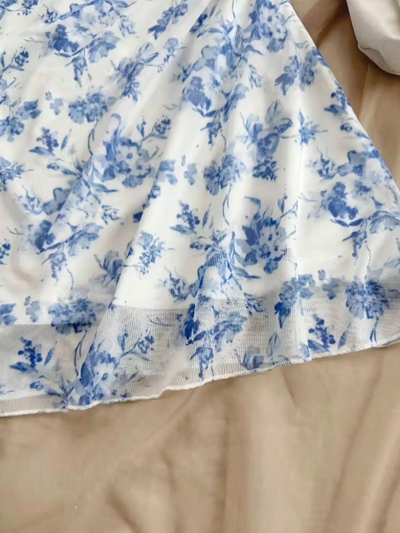 2026 Damen Sommerkleid Jugendliches Neues Blumenprint-Neckholder-Kleid Modisch und Elegant Ganzjahres-Kinderkleid – Detail 19