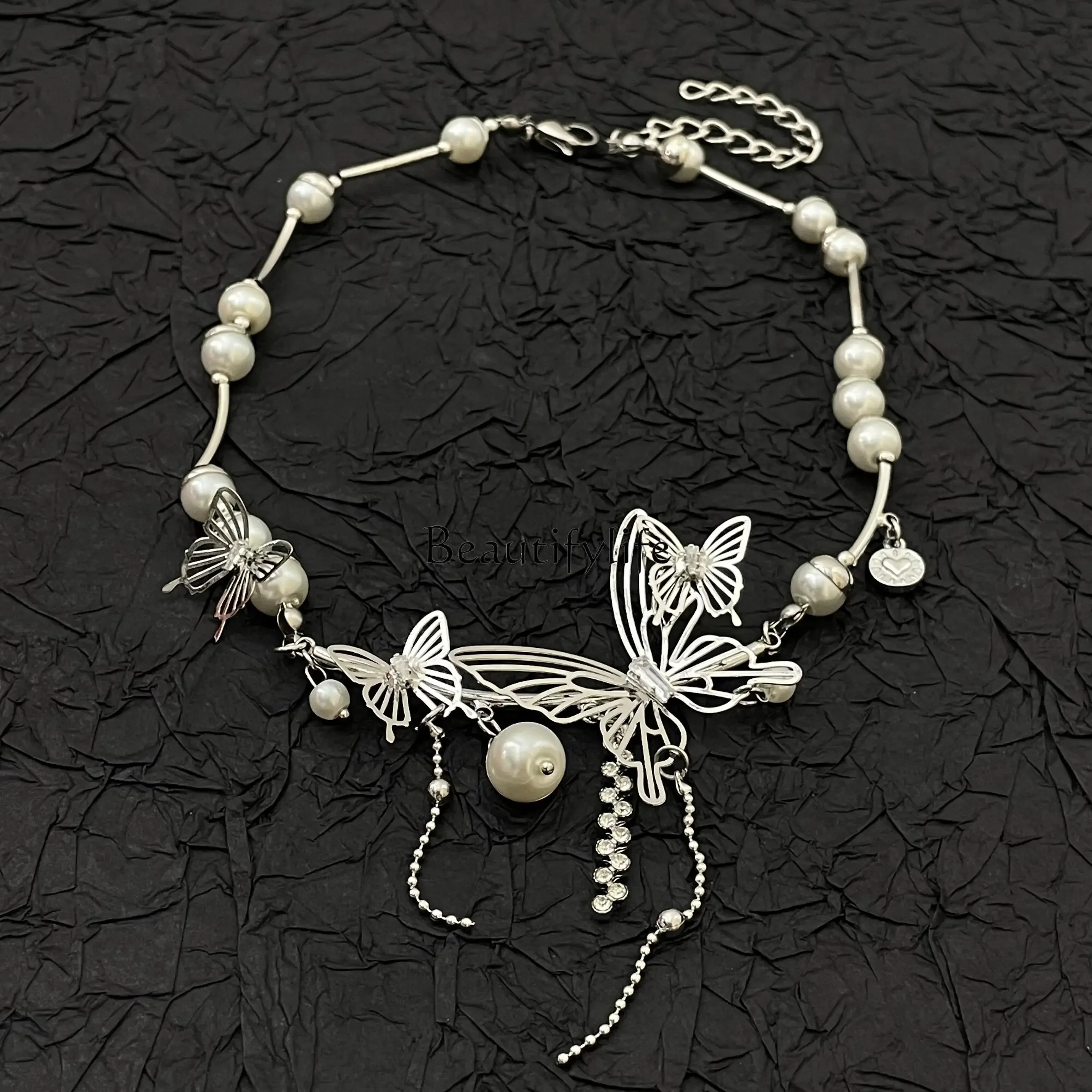 Hollow butterfly pearl necklace women's neck chain light luxury niche high-end collarbone chain