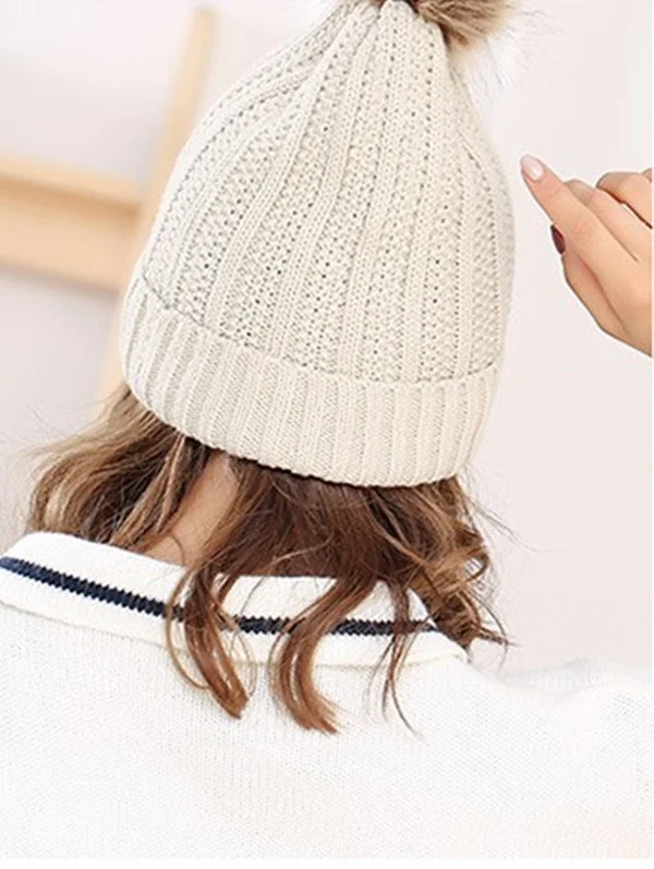 Women Beanie Hat solid color Knitted Hat with faux fur Ball Fashion Woolen Hat Cap Winter Warm Outdoor Hat