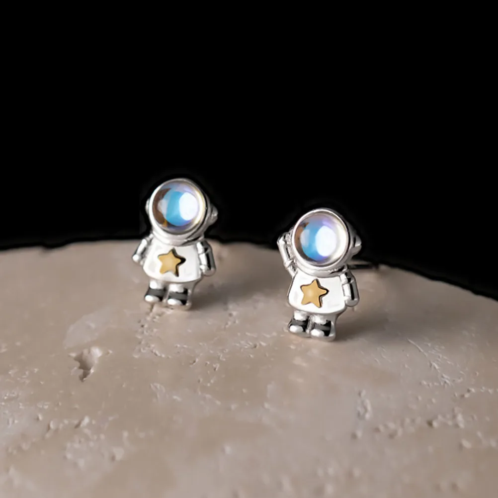 

Astronaut Earrings 1 Pair Unique Dangle Studs for Women Cute Fashion Jewelry Trendy Drop Alloy Earrings Science Theme Gifts