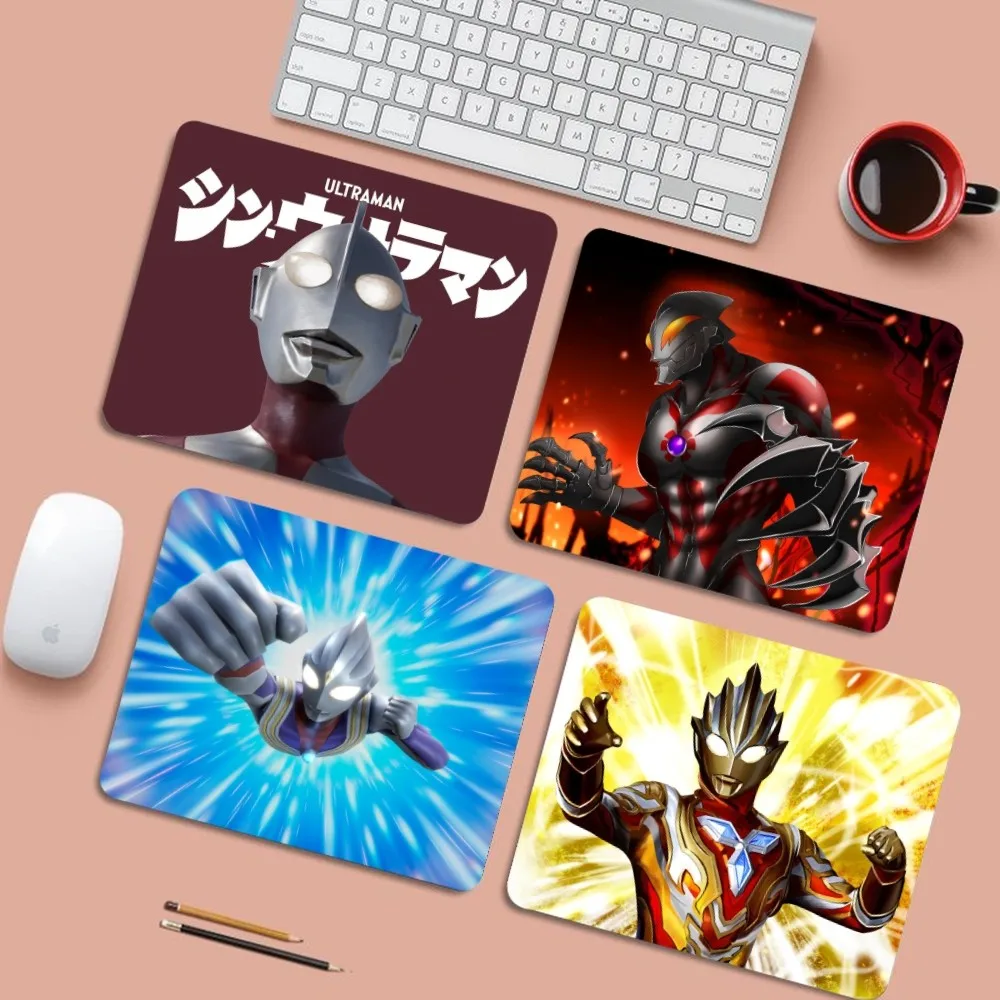 

Anime Japanese U-Ultraman Mousepad 25x29cm Small Table Mat Student Mousepad Computer Keyboard Pad Games Pad Desk Mat for PC