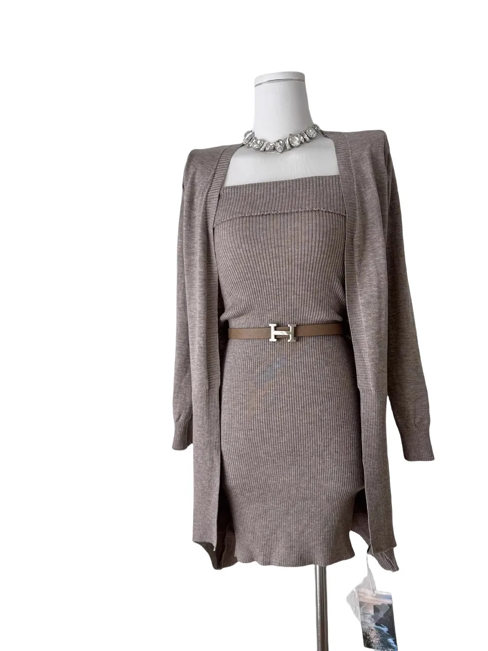 Sli Langes Strickjacke- und Röhrenoberteil Dr Zweiteiliges Set mit Gürtel Hohe Taille Französische Sle-Farbe Herbstfaion