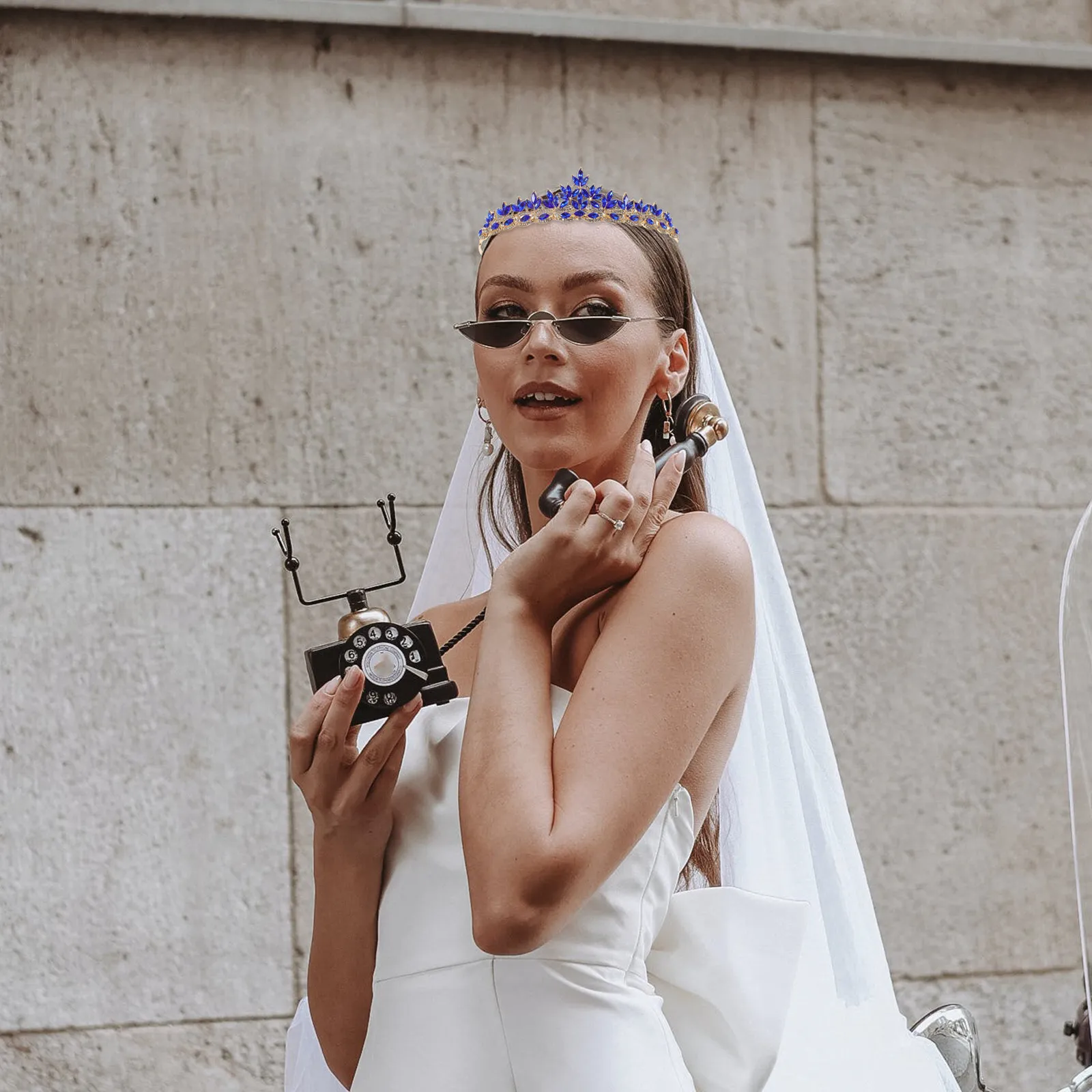 

Leaf Shape Handmade Rhinestone Wedding Headband Blue Accent Bridal Crown Elegant Headpiece for Bride Weddings Parties Prom