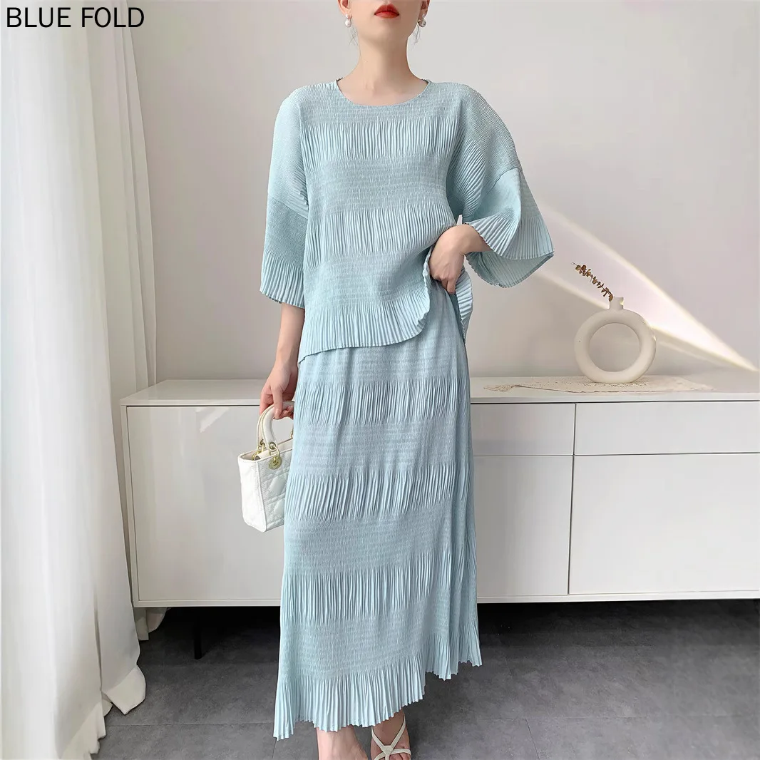 

Miyake High-end Pleated Suit for Women 2025 Summer New Top + Skirt Temperament Comfortable and Casual Skirt Sets Two Piece Set
