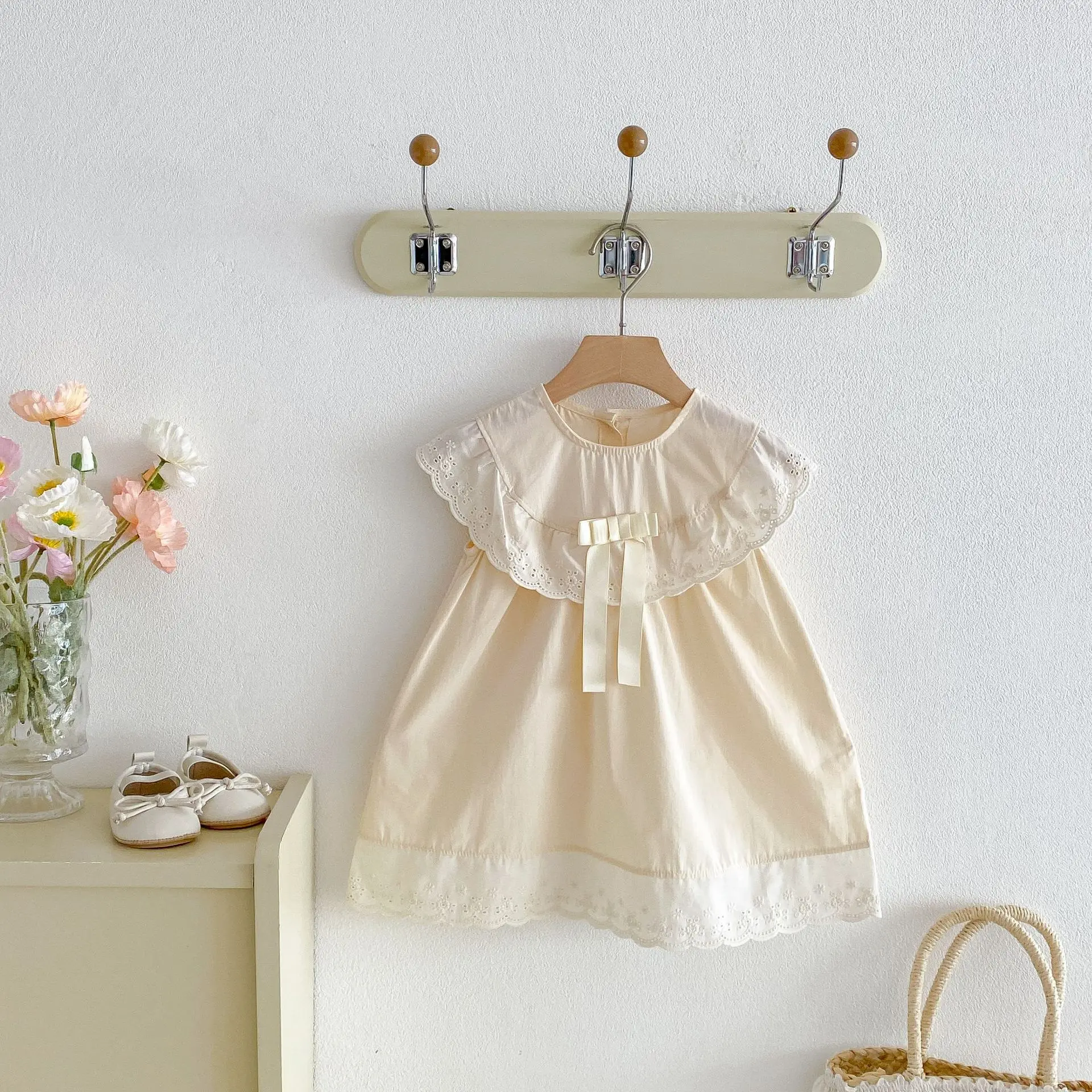 

2026 Summer New Girls Sleeveless Dress Solid Baby Girl Sweet Bow Lace Collar French Style Princess Dress Cotton Toddler Clothes