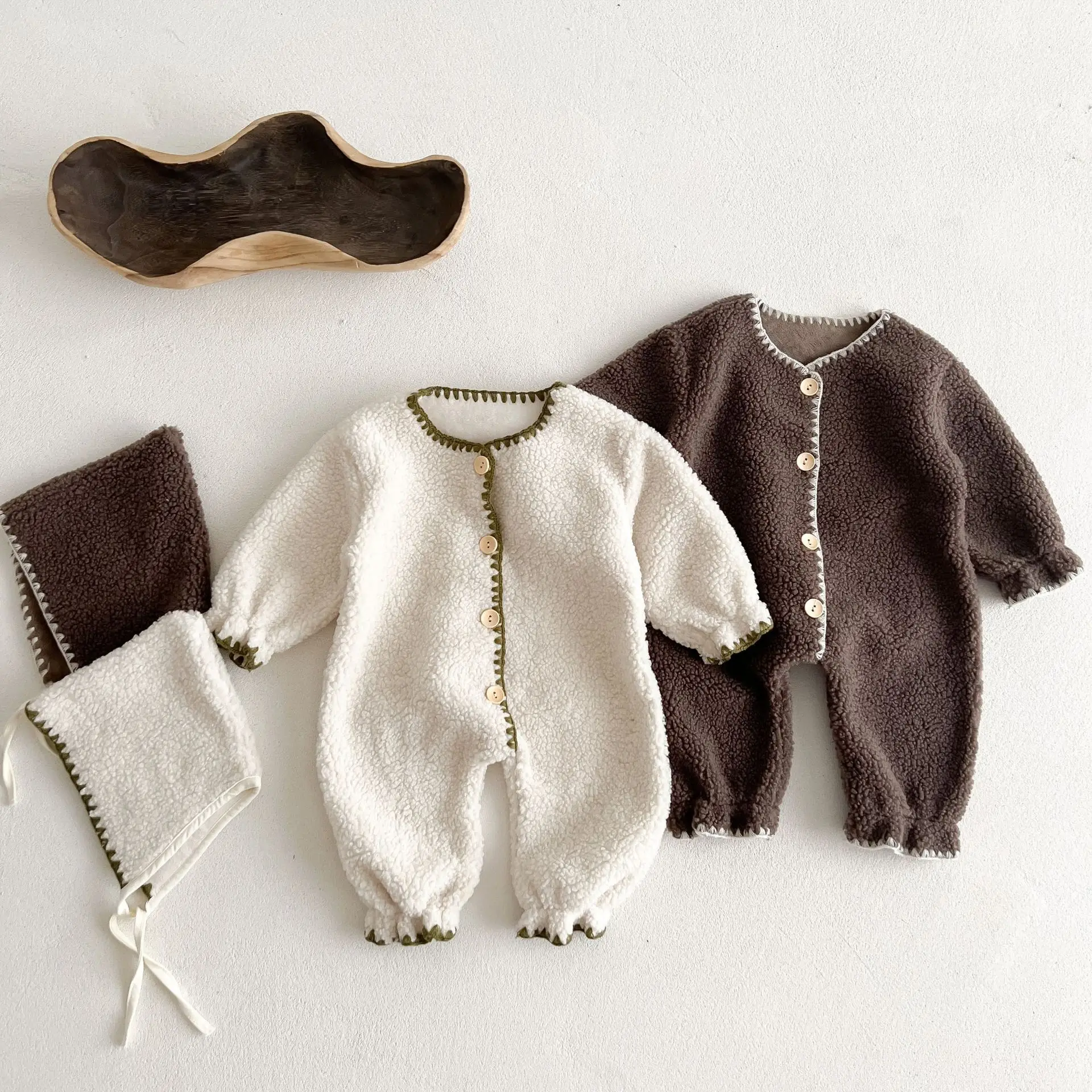 Plush Warm Baby Jumpsuit Romper for Autumn Winter 2026 New Fleece for Baby Clothing Jumpsuit Long Climbing Clothes