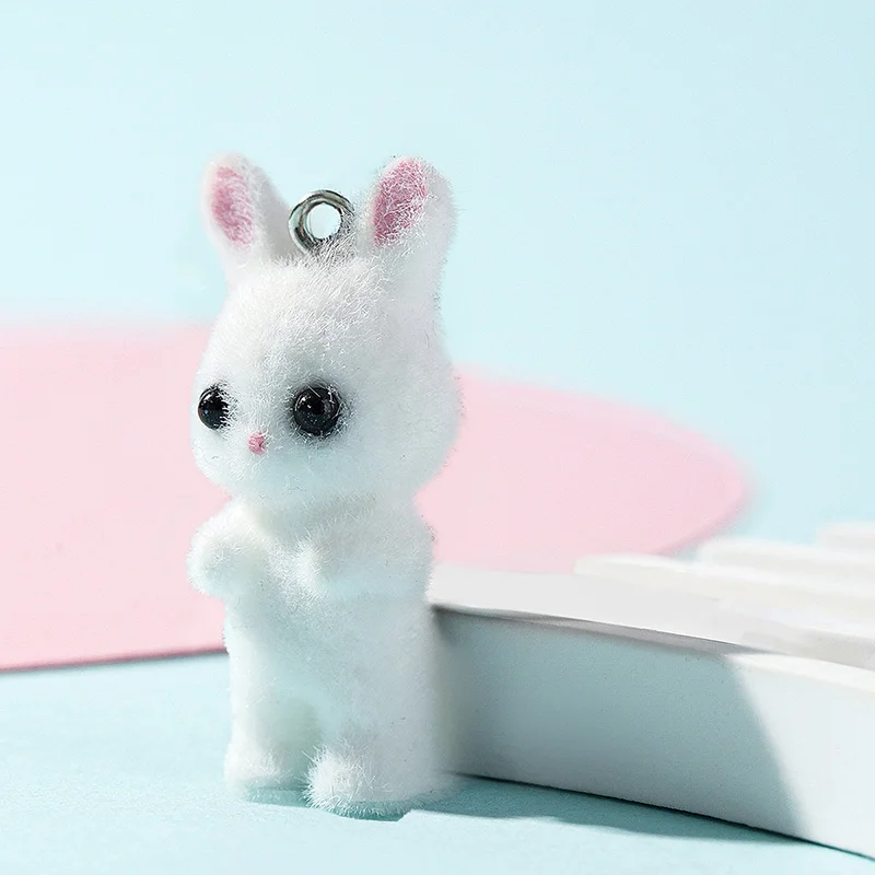 5 teile/los Nette Beflockung Kaninchen Harz Charms Tier Anhänger DIY Telefon Ketten Schlüsselbund Ohrring Zubehör für Schmuck Finden – Detail 3