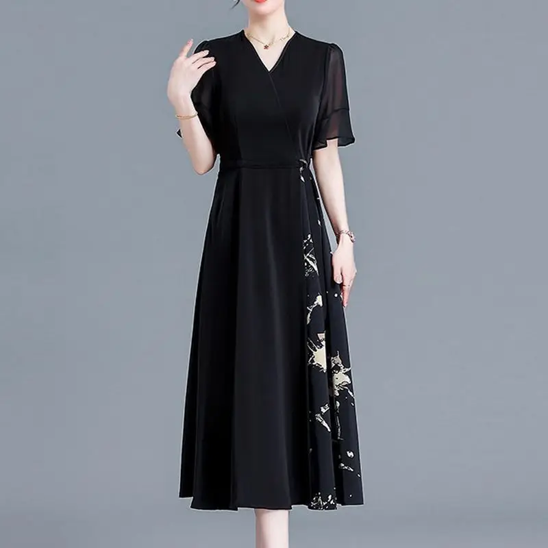 

2024 New Summer Elegant Temperament China-Chic New Chinese Fashion V-neck Splice Print Simple Commuter Horn Sleeve Dress