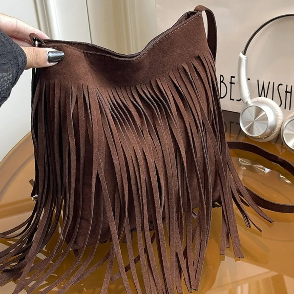 Retro Tassel Saddle Bag Large Capacity Vintage Style Boho Style Shoulder Bag Underarm Pouch Fringe Design Messenger Bag image 4