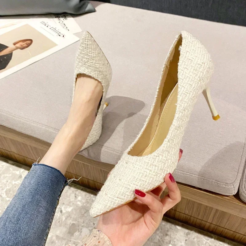 2024 New Autumn Brand Designer High Heels Luxury Pearl Crystal Bowtie White Wedding Shoes Women Pumps Thin Heeled Party Shoes