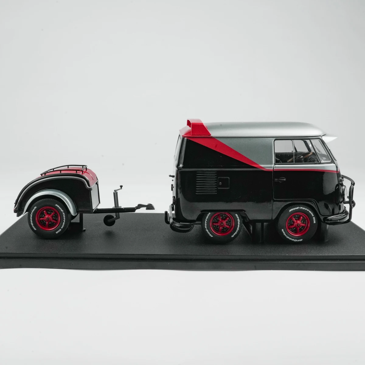 Solido 1:18 Scale Diecast Alloy COOL COMBI SPORT 2024 Toys Cars Model Classics Nostalgia Adult Gifts Souvenir Static Display