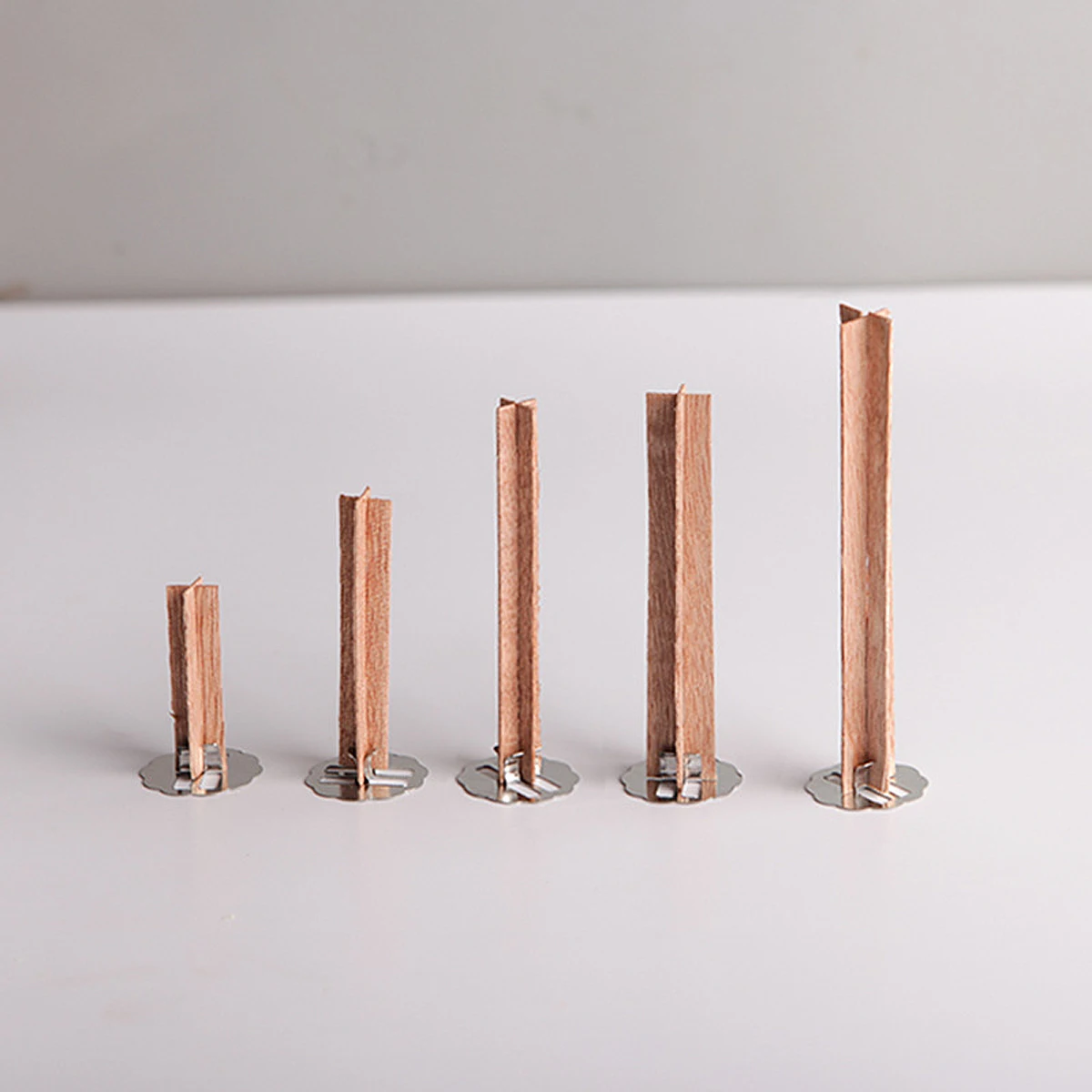 10pcs/set Cross wooden wicks Multi Size Naturally Smokeless Wooden Wax Core & Metal Clips DIY Candle jar Candle Making Supplies
