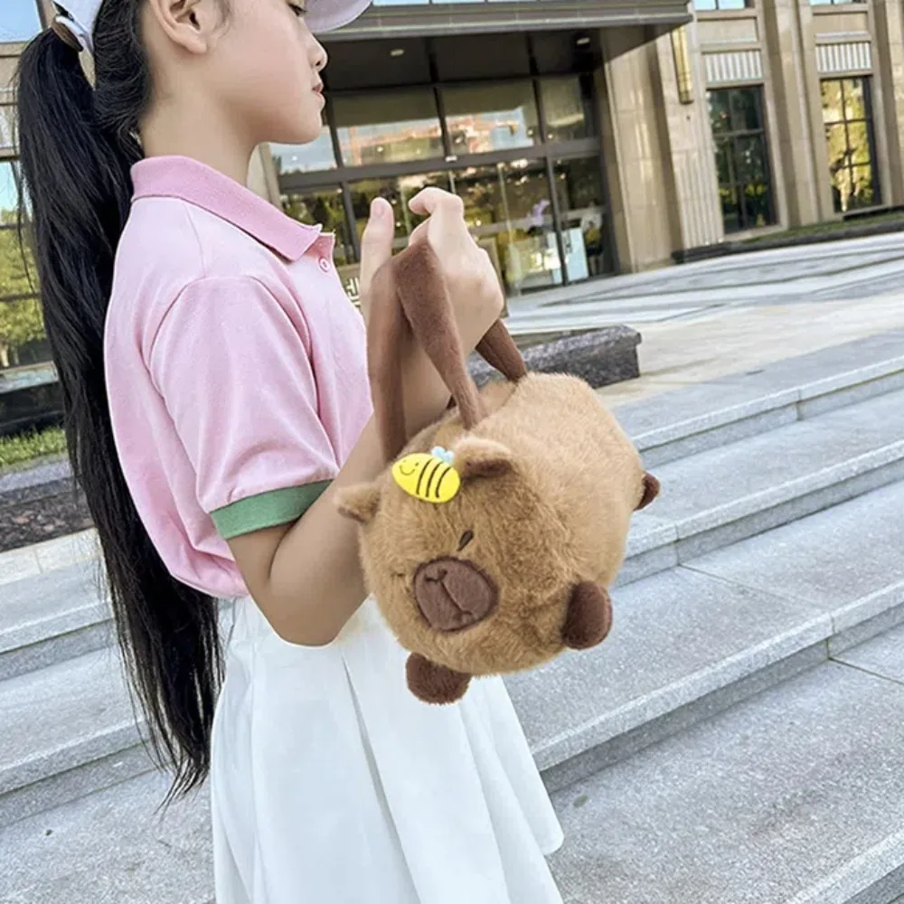 Storage Bag PP Cotton Capybara Bucket Bag Soft Bee Cartoon Animal Handbag Korean Style Flower Plush Doll Shoulder Bag Shopping