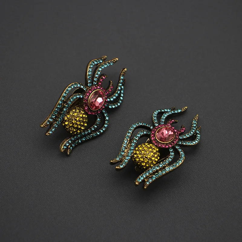 European Dark Black Spider Ear Clip