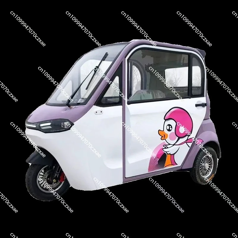 دراجة ثلاثية العجلات كهربائية مغلقة بالكامل، سيارة تعمل بالبطارية للنقل للبالغين