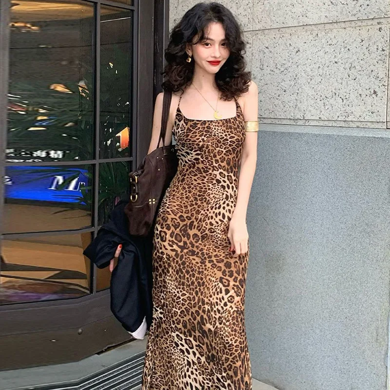

Women Sexy Sleeveless Leopard Print Halter Dresses Elegant Backless Spaghetti Strap Long Dress Female Summer Fashion Party Dress
