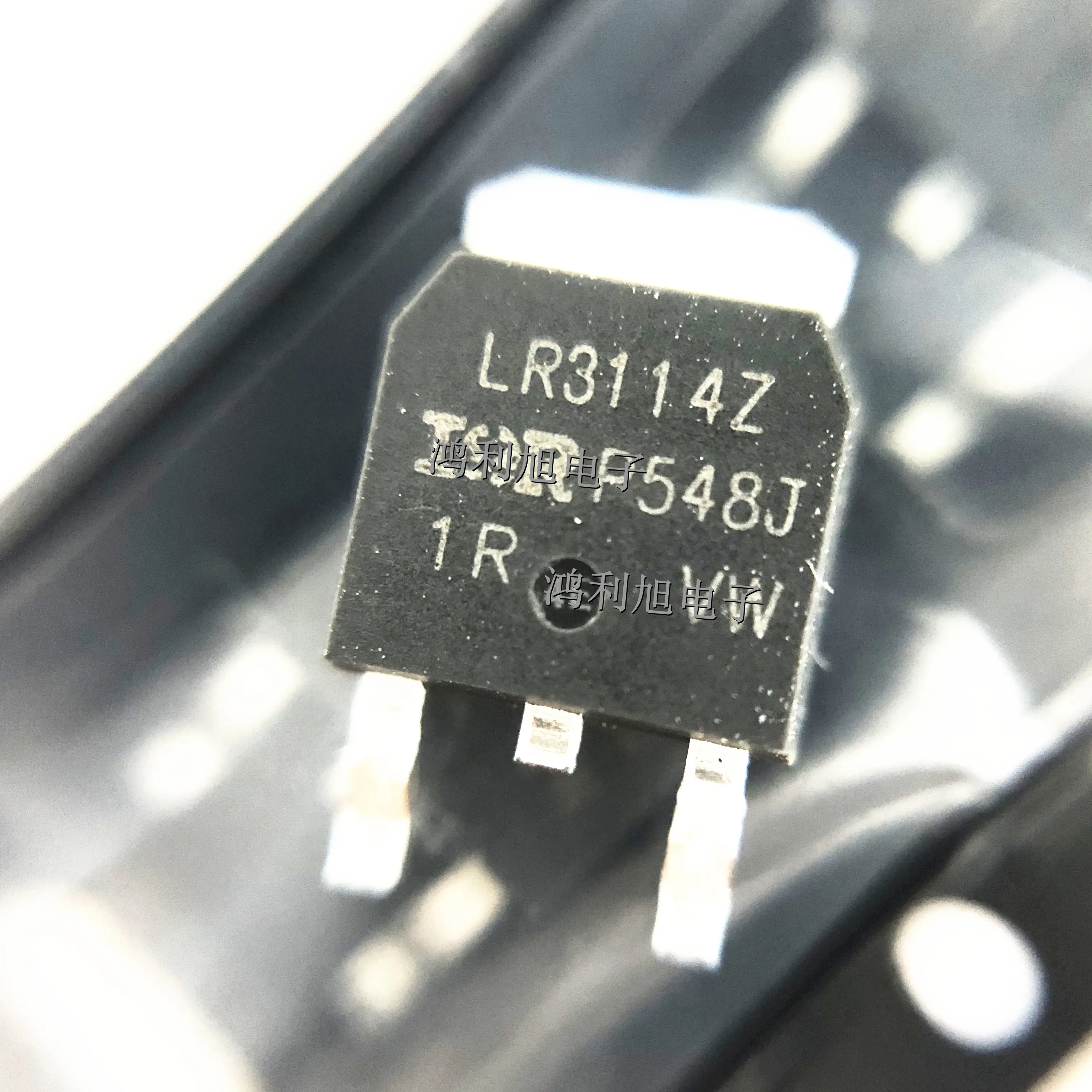 

5 шт./лот IRLR3114ZTRPBF TO-252-2 MARKING;LR3114Z N-канальные MOSFET-транзисторы 130A 40V 5,2 мОм