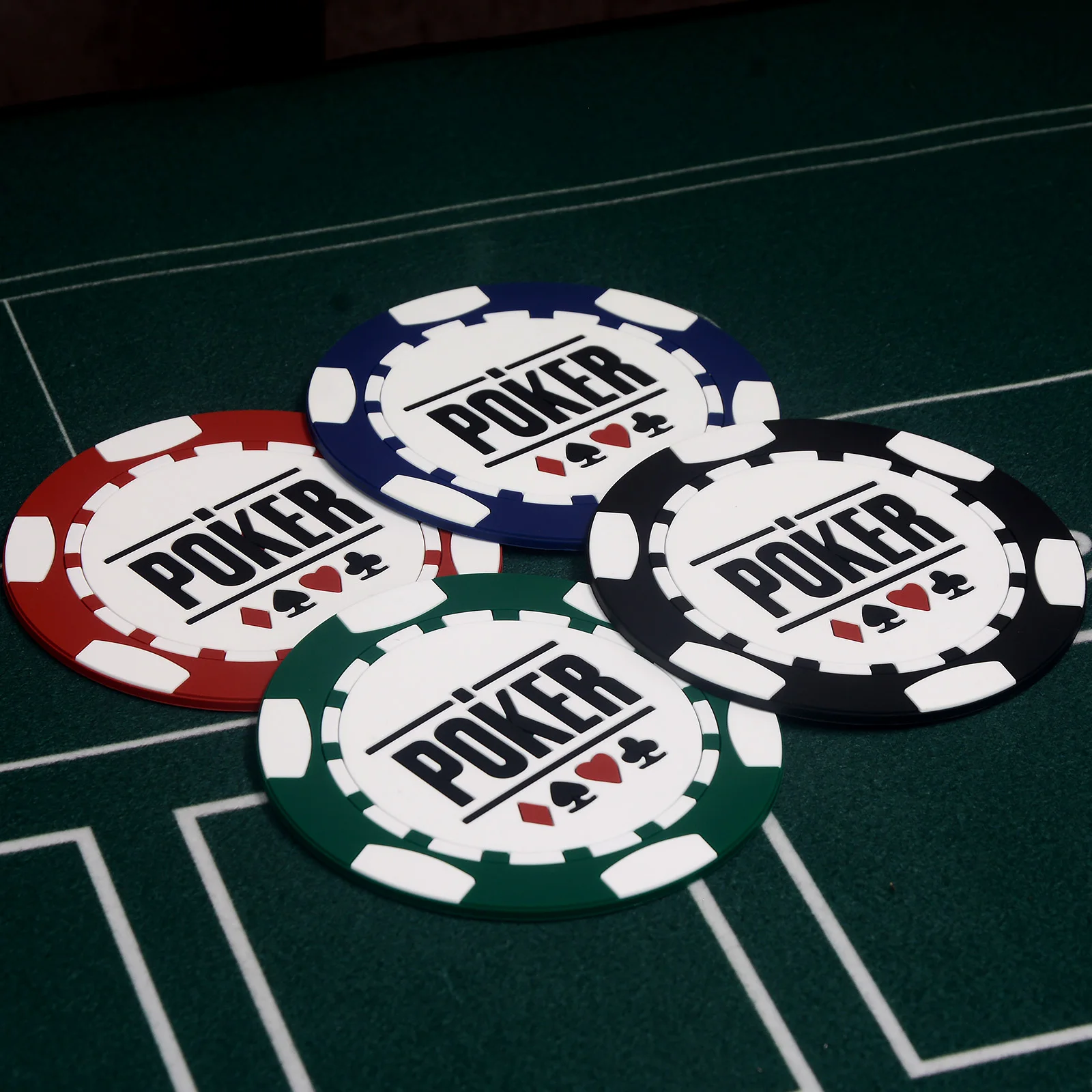 conjunto-de-4-porta-copos-de-poker-com-isolamento-termico-e-antiderrapante-para-bebidas-–-porta-copos-divertidos-com-tema-de-cassino-para-bares-domesticos