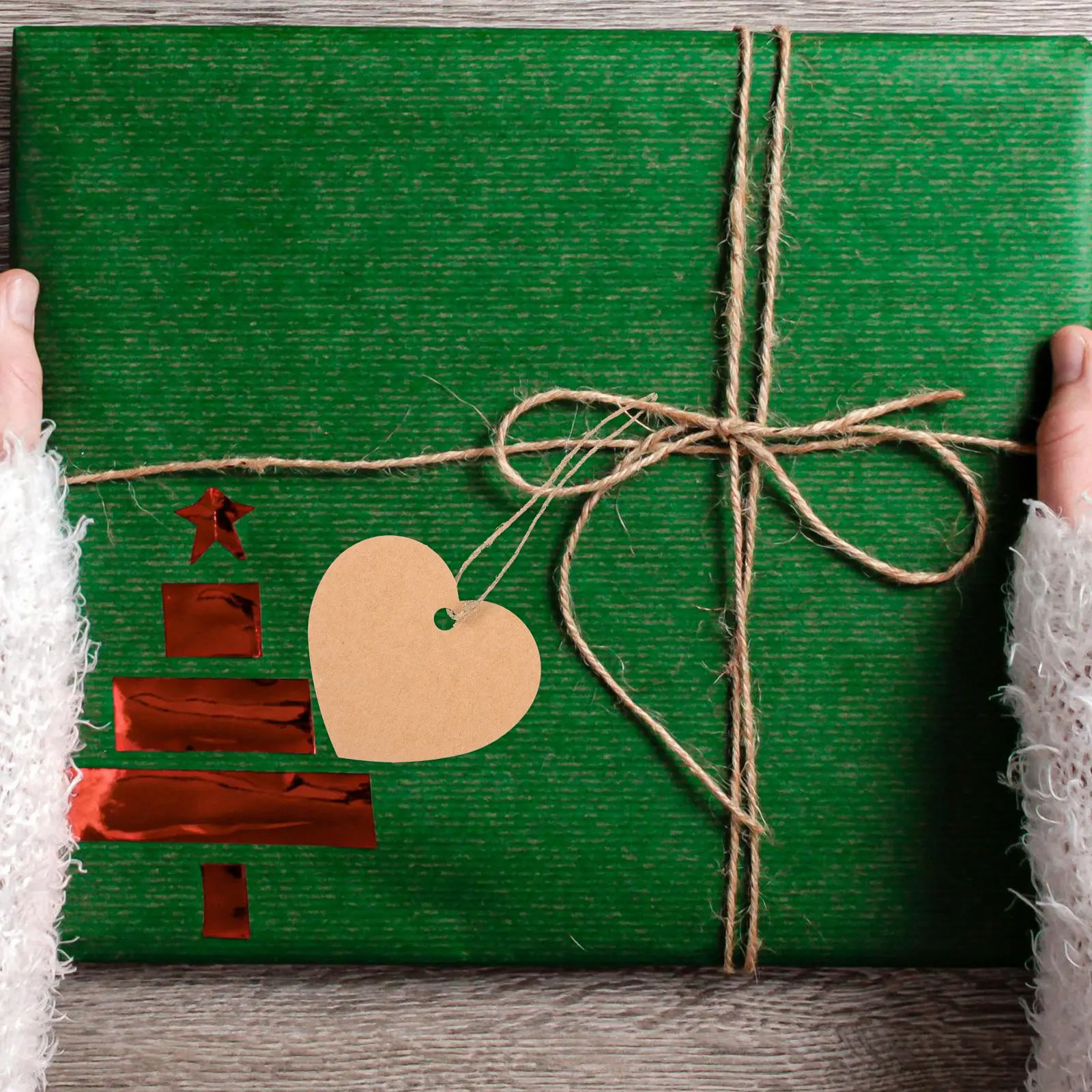 

Набор из 10 сердечек-бирок: многофункциональные заготовки для рукоделия, декоративные подвески для подарков на День святого Валентина, маленькие вырезанные сердечки