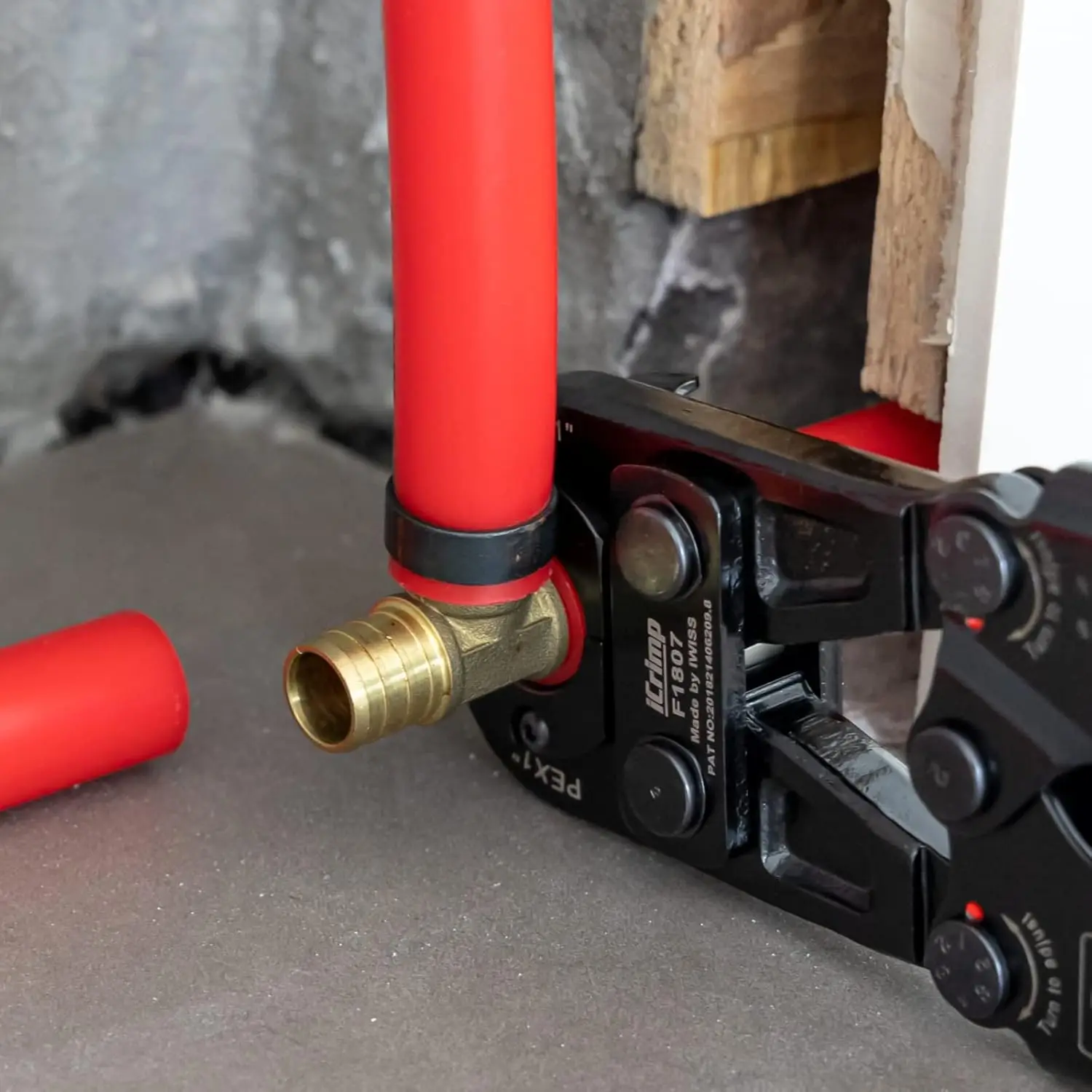 مجموعة أدوات تجعيد الأنابيب PEX لحلقات نحاسية مقاس 3/8،1/2،3/4,1 بوصة مع مقياس وقاطع مجاني - محمول