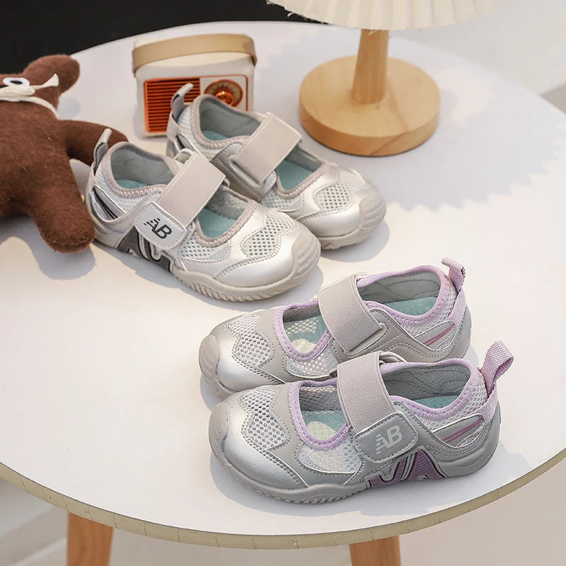 

Children's Mesh Breathable Lightweight Sports Shoes New Spring and Summer Outdoor Casual Walking Shoes for Boys and Girls