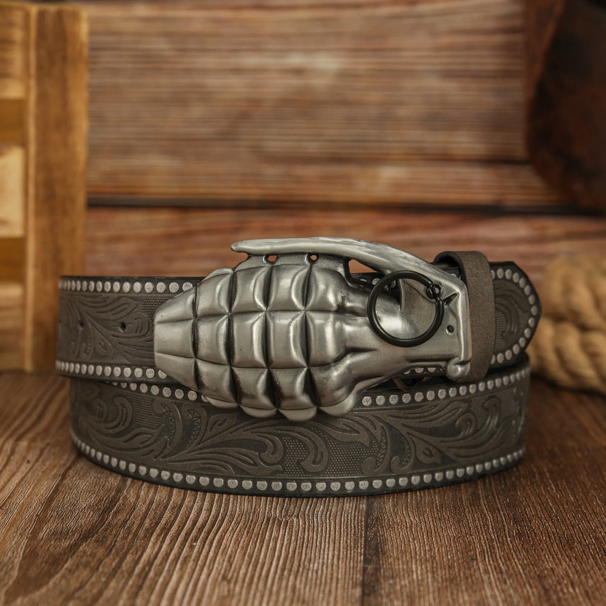 Simulierte dreidimensionale Granate, Schnalle aus Zinklegierung, Phönixschwanzmuster, PU-geprägter handbemalter Gürtel, Unisex-Gürtel – Detail 6