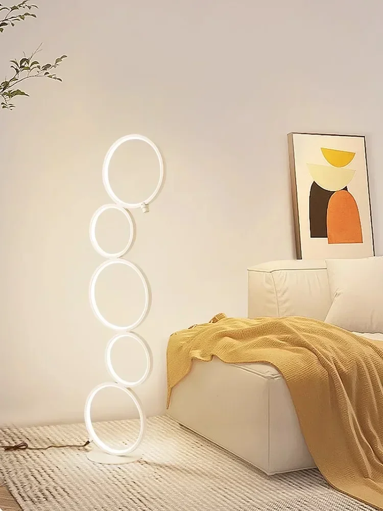Nordic Creative Affordable Luxury Five-ring Line Touch Switch Floor Lamp Art Simple Atmosphere Sense Eye Protection LED Lamp