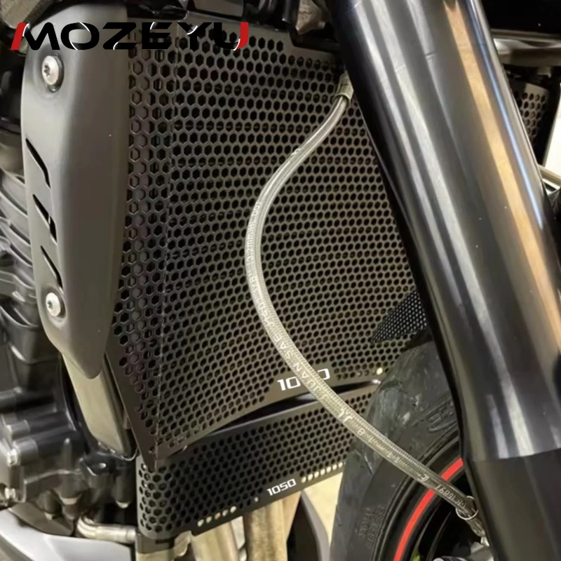 

For Speed Triple S / RS Triple 1050 S / RS 2016 2017 2018 2019 2020 Motorcycle Radiator Grille Guard Oil Cooler Cover Protetor
