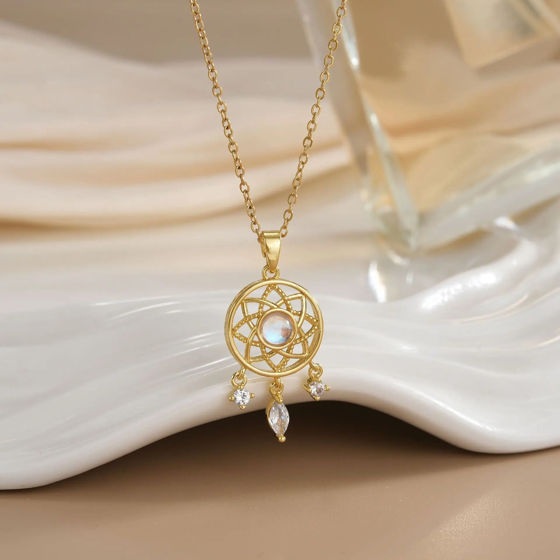 Stainless Steel Chain Romantic Moonstone Dream Catcher Pendant Necklaces for Women Girls Dreamy Jewelry Accessories Gifts