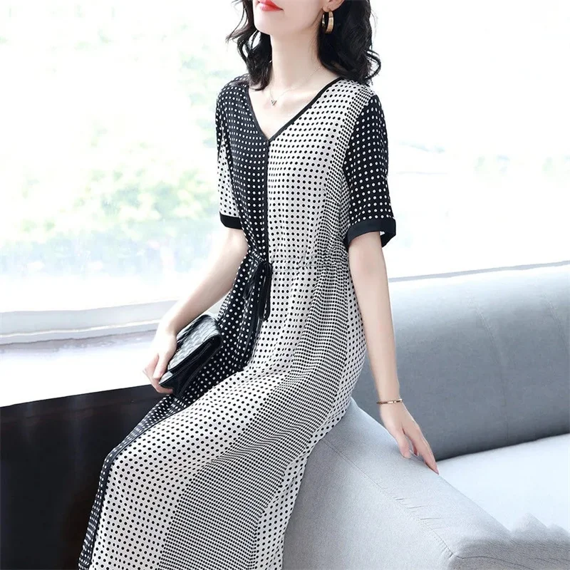 

Short-Sleeved Mid-Length Imitation Silk Women Dress 2022 Summer New Waist slimming Smoked Skirt French Bellflower Skirt Printing