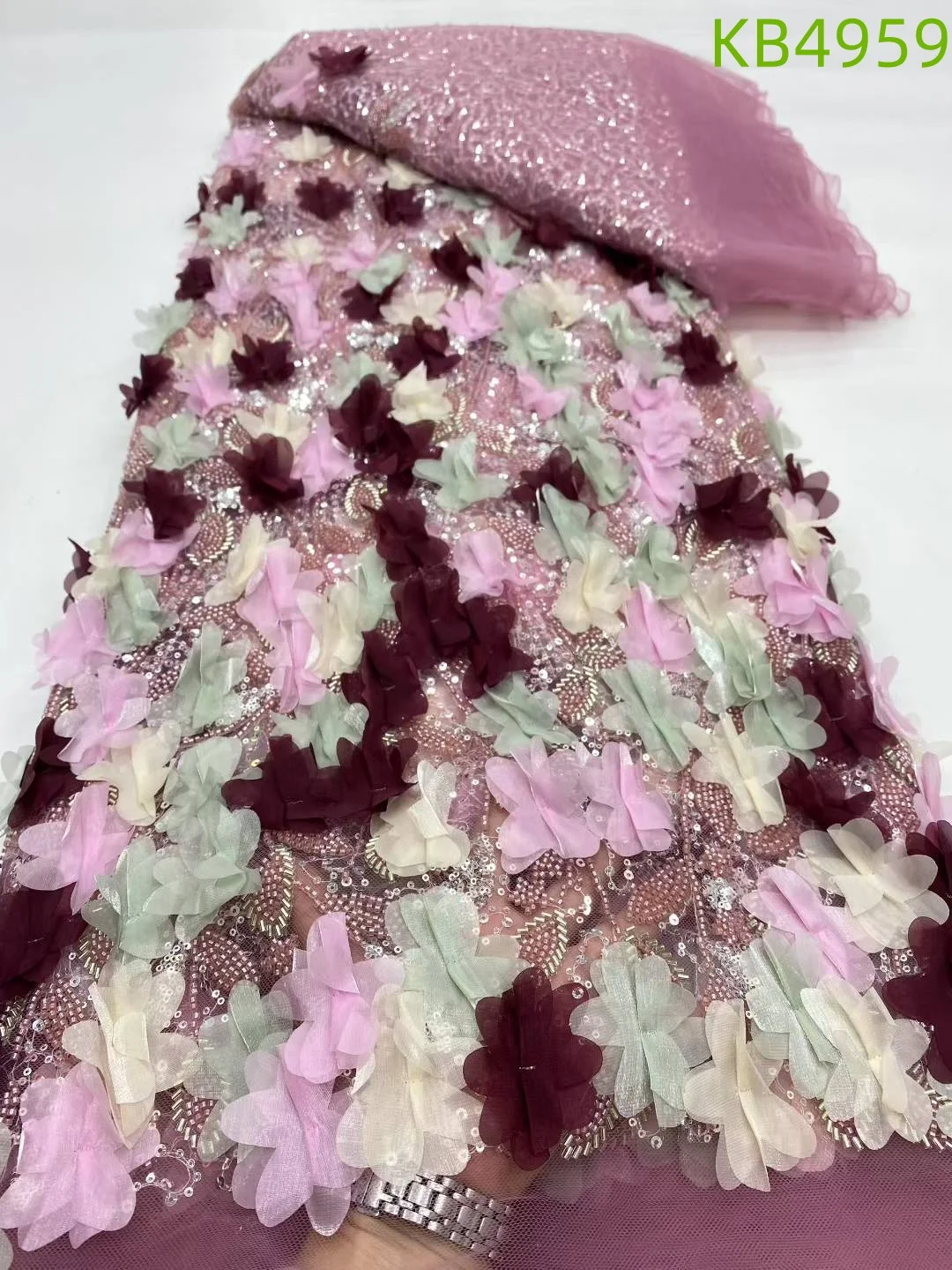 Tela de encaje africano 5 yardas de alta calidad 2025 tela de encaje de flores 3D rosa tela de encaje con cuentas para vestido de fiesta de boda KB4959