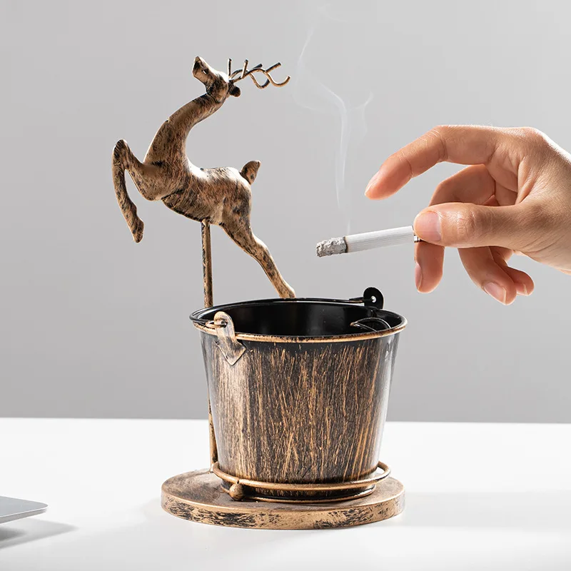 Wolf King Ashtray Animal Creative Personality Trend Anti-fly Ash Home Living Room Office Iron Decorative Ornament