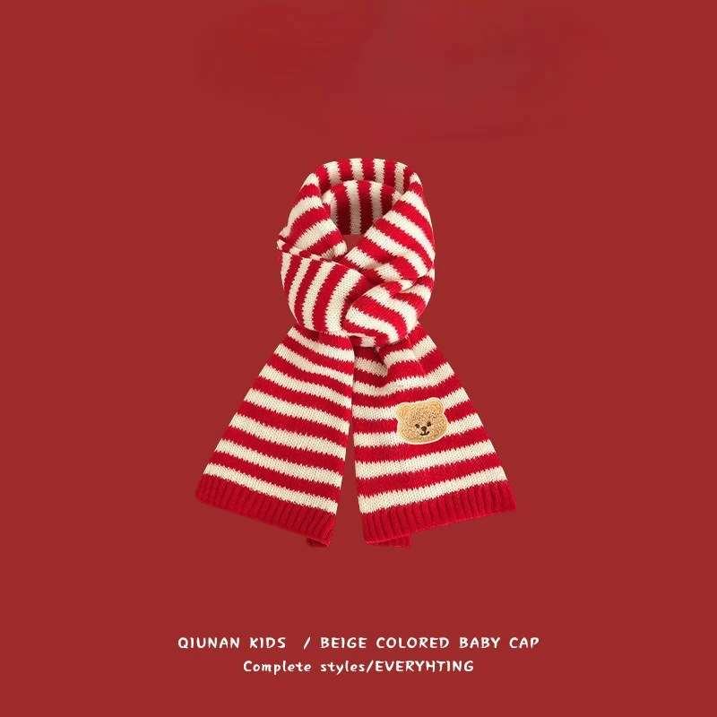 Sciarpa per bambini per l'inverno, carina e versatile con orsetto, filato lavorato a maglia rosso di Capodanno, scaldacollo natalizio per bambini