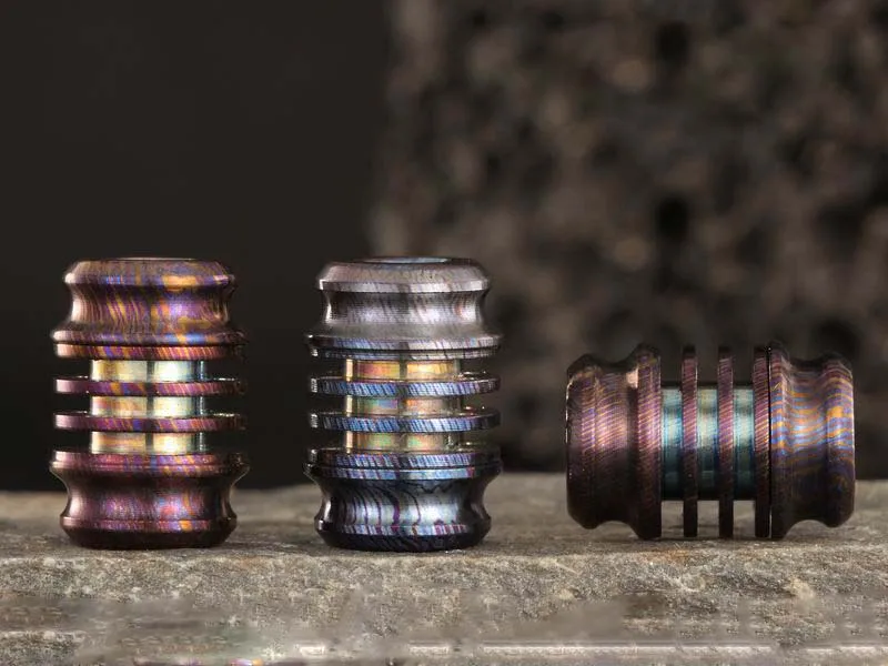 

1PC Titanium Damascus Knife Beads Pendant Paracord Outdoor DIY Decorations Camping EDC Tools