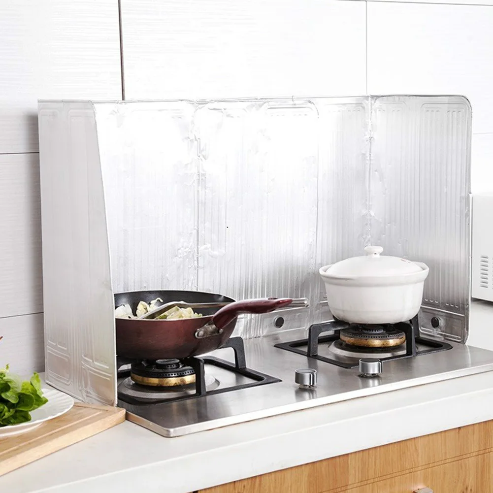 Kitchen Oil Baffle Plate, Insulated Aluminum Foil Screen for Gas Stove, Easy to Use and Clean, Heat Insulation, 90 * 50 cm