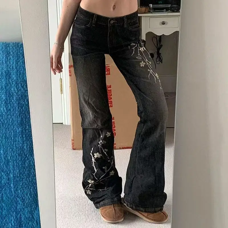 Thumbnail 2 - #12 Cheap High Rise Denim Jeans Worth Buying