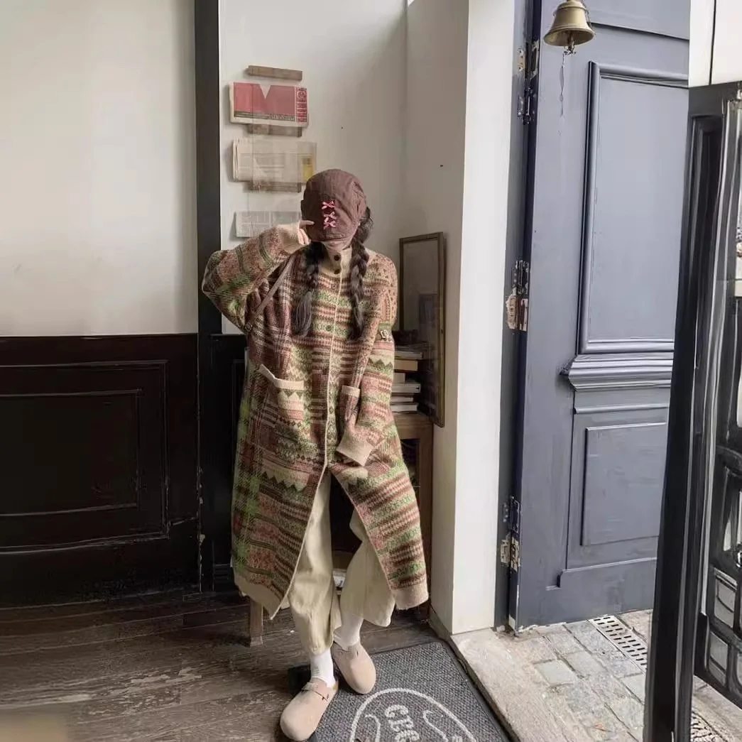 

Женские кардиганы средней длины, осенние вязаные изделия в богемном стиле, с воротником-стойкой, декоративной планкой, многослойными пуговицами, однотонные, с карманами, вязаные, для офиса