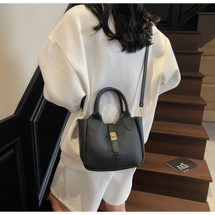 

Unique Korean Design Handbag, Woven-Style Bucket Shoulder Crossbody, Premium Everyday Casual Top Handle Bag