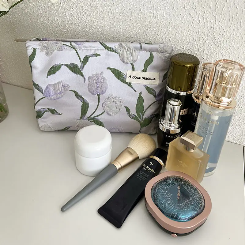 Simple Indoor Ins Tulip Portable Travel Skincare Zipper Storage Bag Washroom Inner Container Makeup Bag Woman