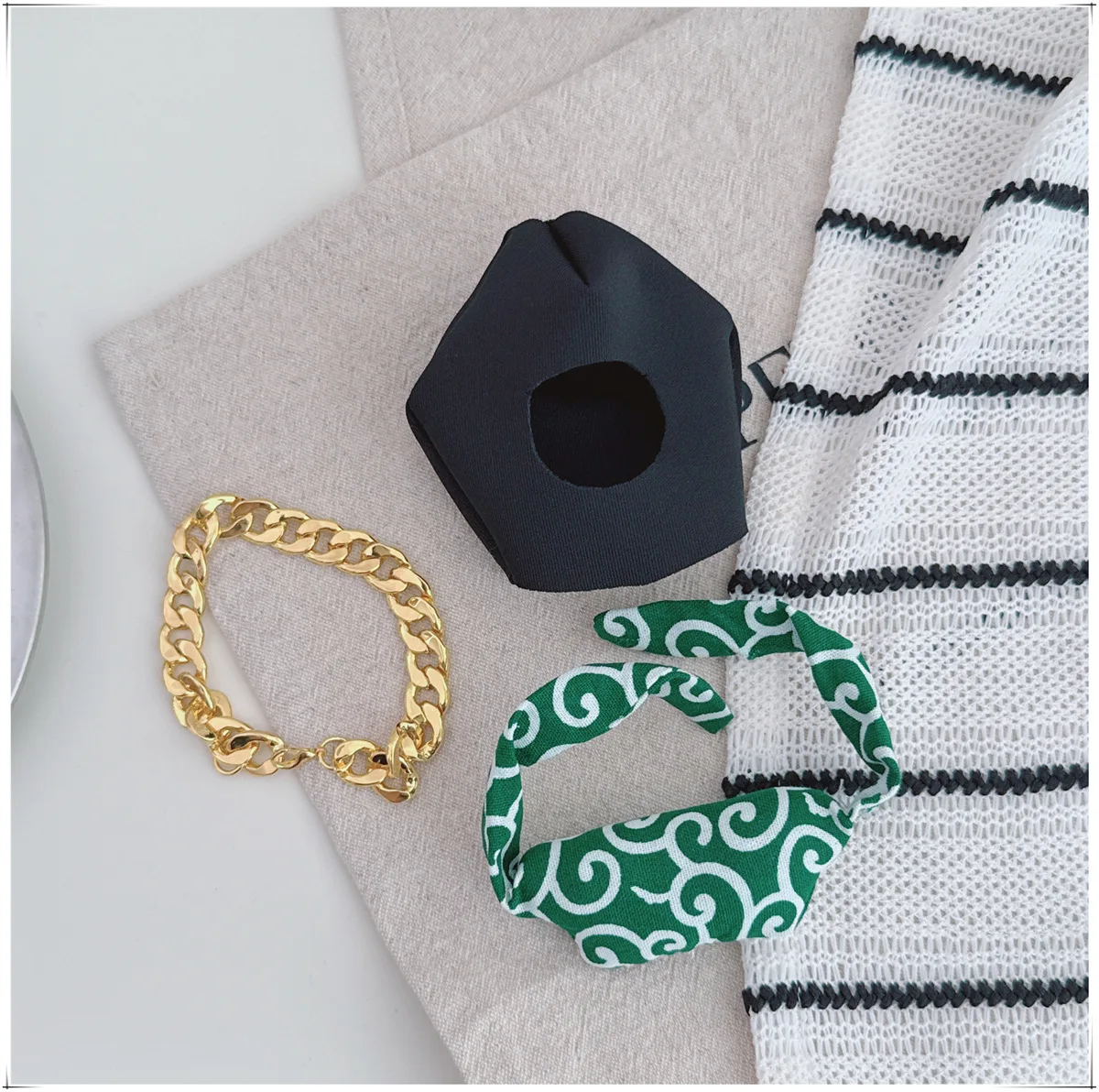 LABUBU เสื้อผ้า Night Role-Play AS the Black-headed Bag Thief,LABUBU อุปกรณ์เสริม,อินเทรนด์กางเกง DIY อุปกรณ์ชุดไม่มีตุ๊กตา