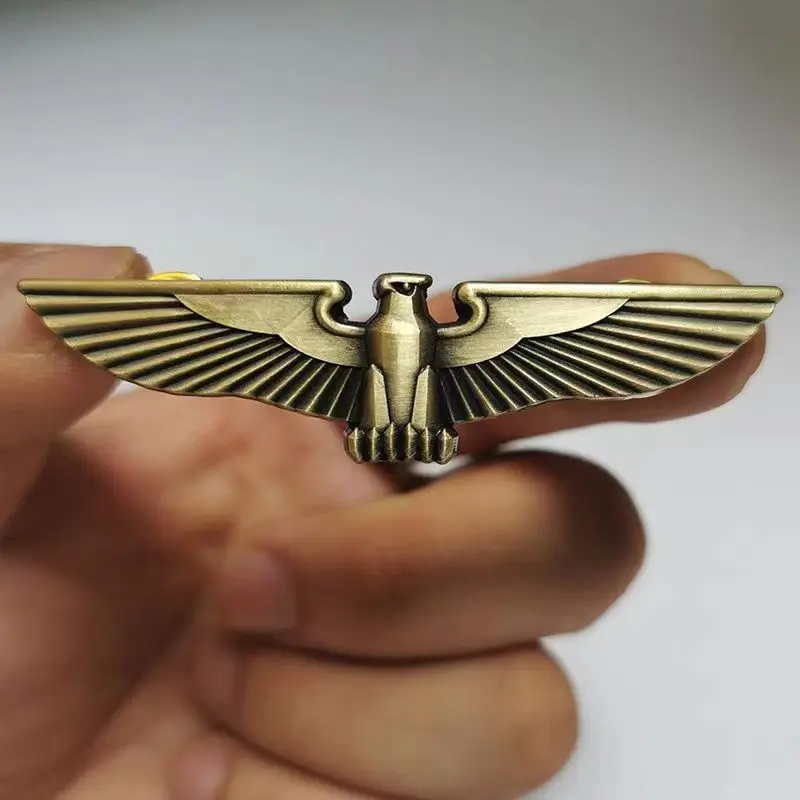 1PC Spread Wings Eagle Medal Brooch Pin Backpack Hat Bag Collar Lapel Pin Badge Fashion Jewelry Accessories