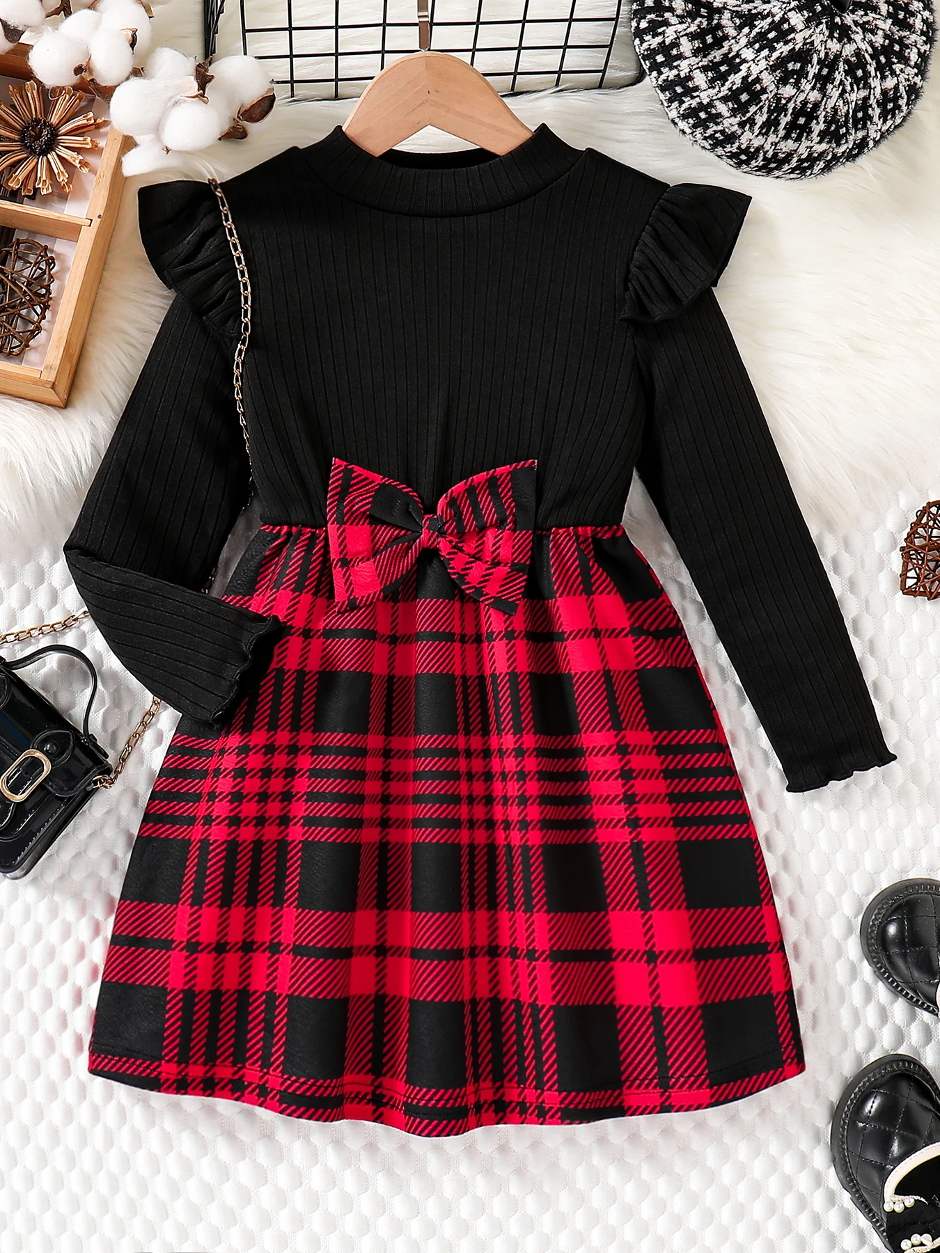 Spring and autumn girl cute dress black round neck long sleeve plaid fashion dress