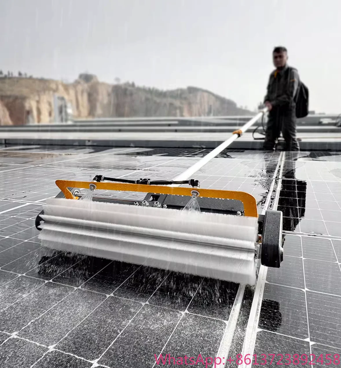 

Photovoltaic panel cleaning tool, solar panel cleaning machine, washing dual-use cleaning roller brush