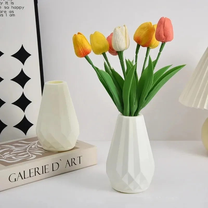 premium nordic plastic vases for home, living room shatter resistant simulated vase, creative simple european style flower vase