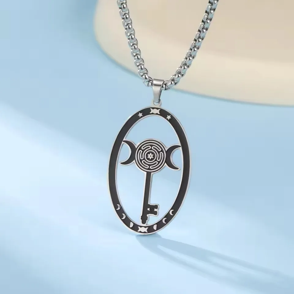 Vintage Hecate Wheel Key Witch Necklace Fashion Minimalist High Grade Goddess Pendant Necklace Unisex Jewelry