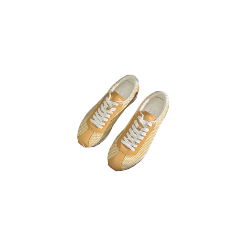 

Retro women’s fashion sneakers, spring 2026. New thick-soled sneakers for men and women, perfect for couples.