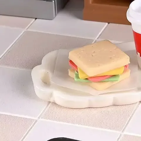 2set 1/6 Schaal Miniatuur Poppenhuis Simulatie Mini Melk Thee Taart Met Plaat Voor Kid Fantasiespel Speelgoed