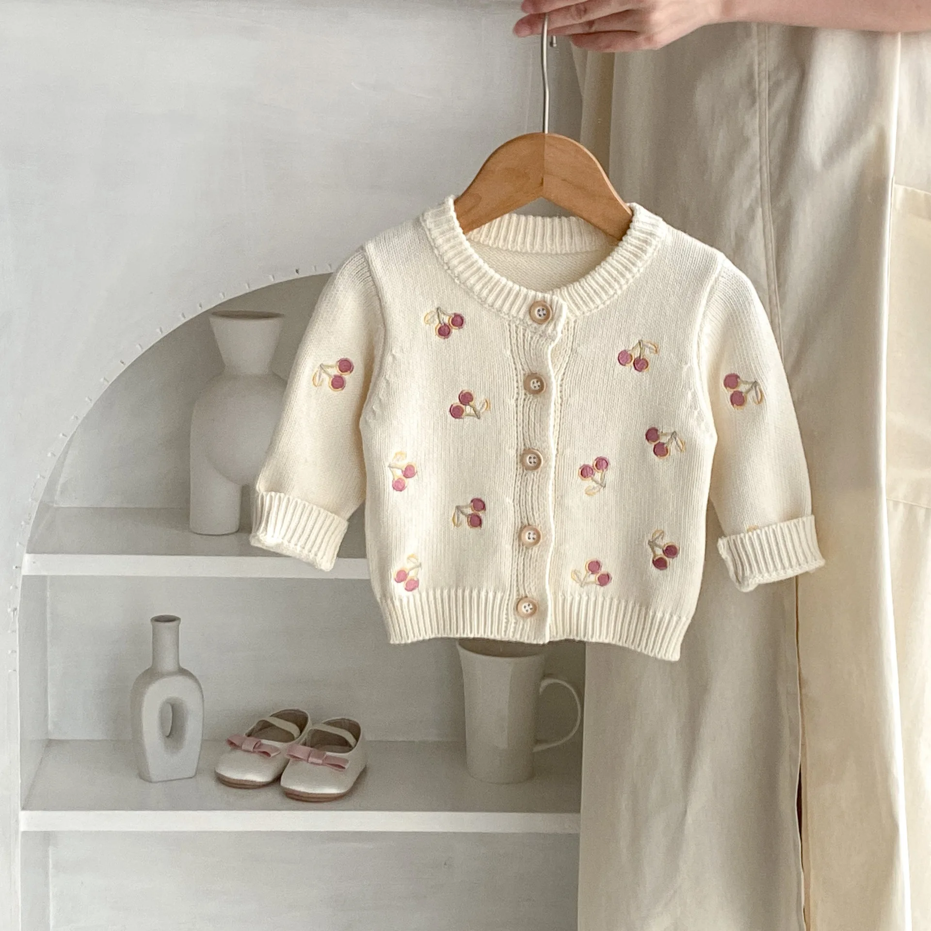 

Baby Clothing 2024 Autumn Girls Cotton Sweater Coat Cherry Embroidery Knitted Long Sleeve Coat Sweet Girls Simple New Top